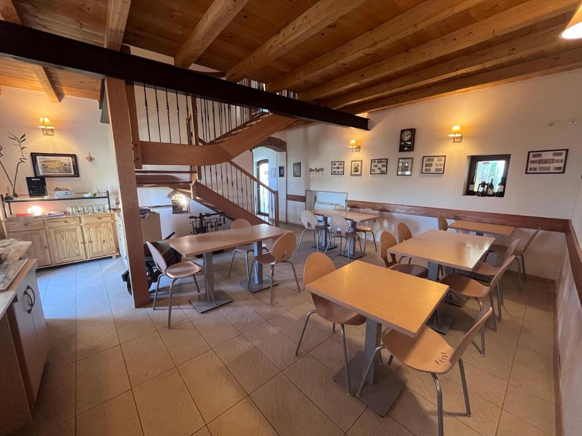 Hotel Il Mulino B&B Vaiano  Exteriör bild